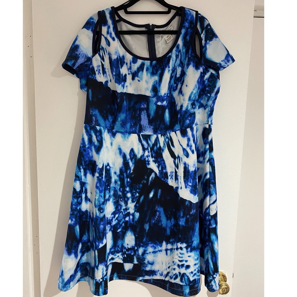 Forever Audrey Blue/white aline dress